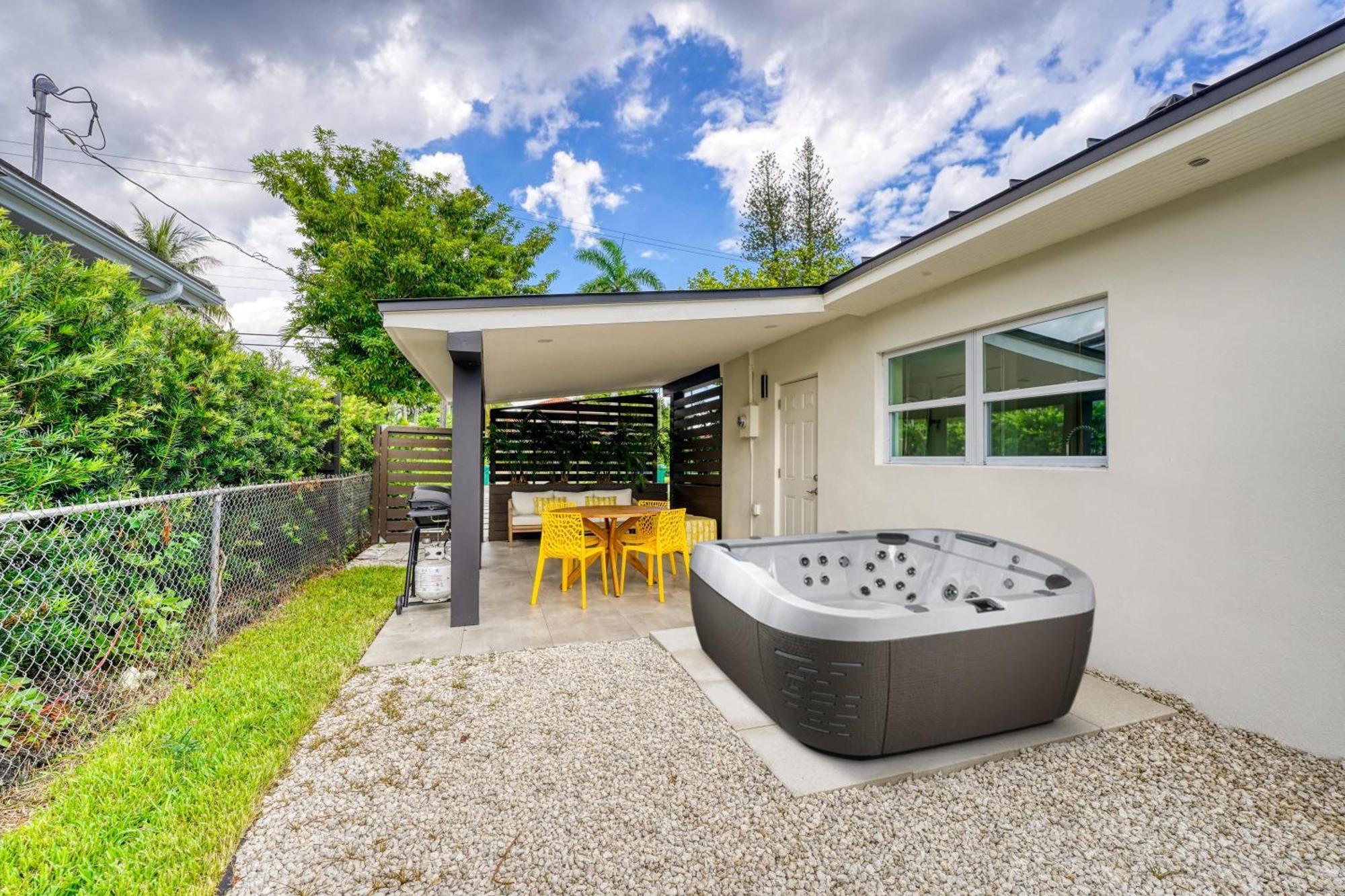 Casa Ana - Cozy Space Hot Tub And Large Fenced Yard Villa Miami Dış mekan fotoğraf